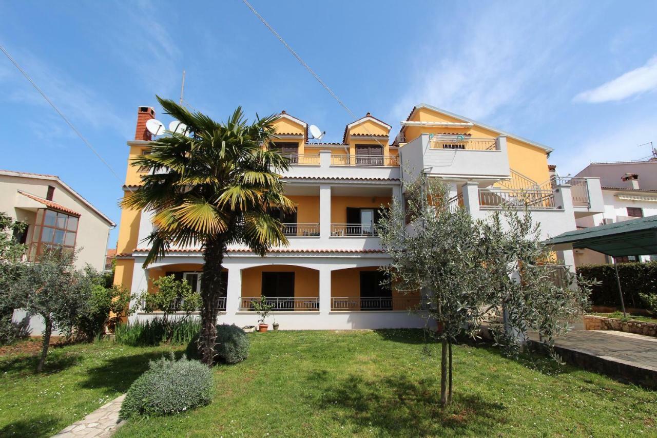 Apartments Malvina Ровинь Экстерьер фото