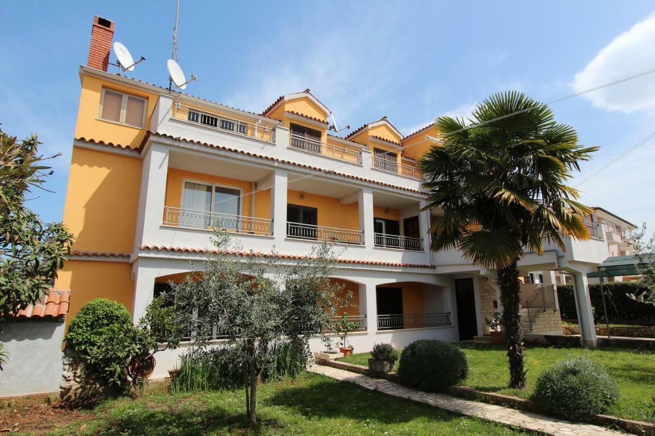 Apartments Malvina Ровинь Экстерьер фото