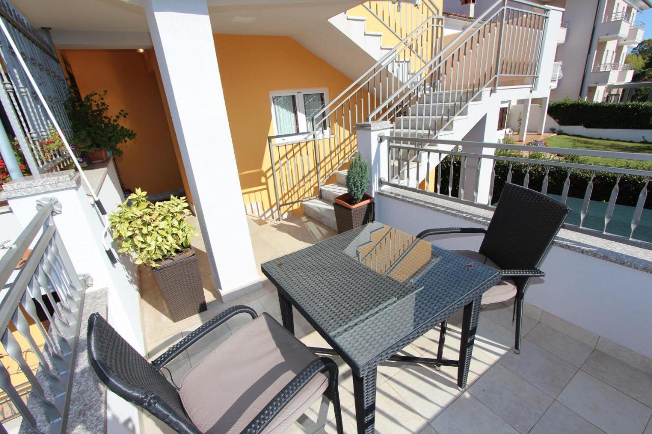 Apartments Malvina Ровинь Экстерьер фото